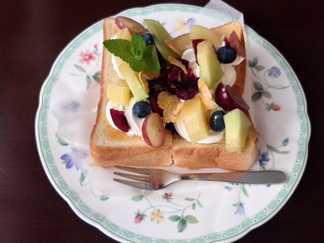 Fruit toast at Cafe Mozart