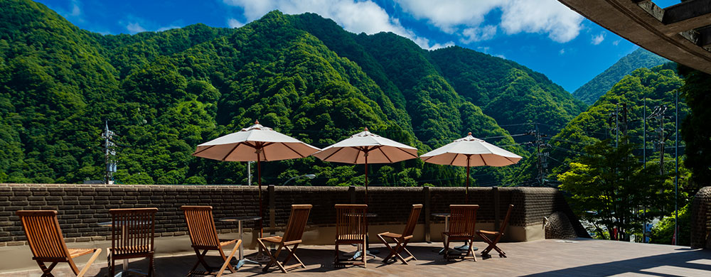 The cafe terrace at Serene in Unazuki