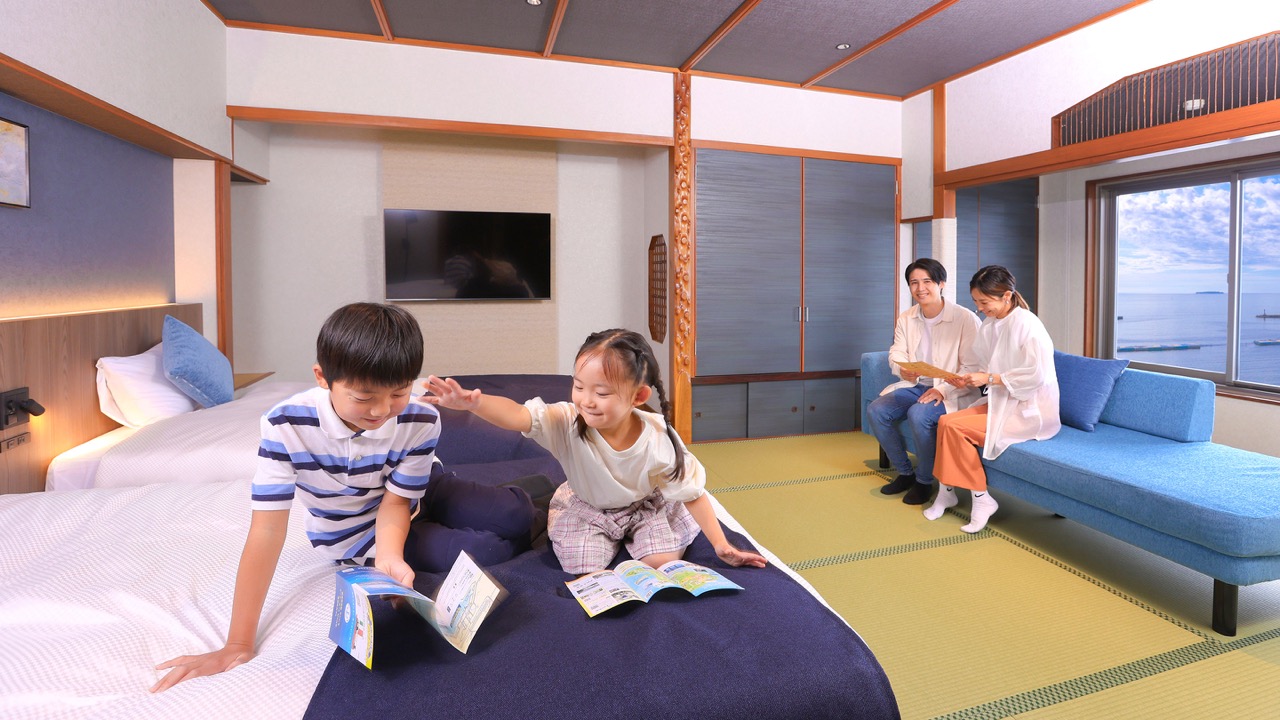 An ocean-view Japanese room at Ooedo Premium Atami